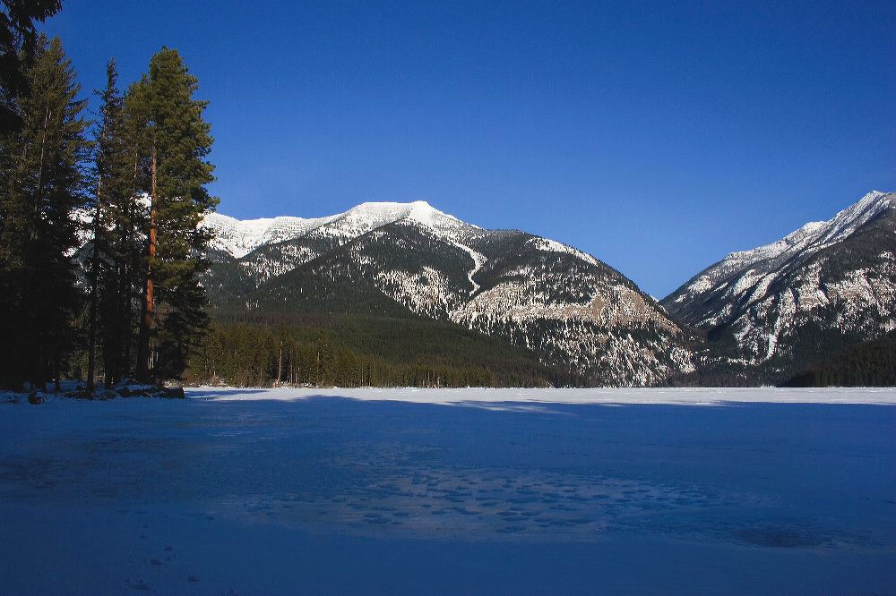 jb_hollandlake_wntr_2262.jpg